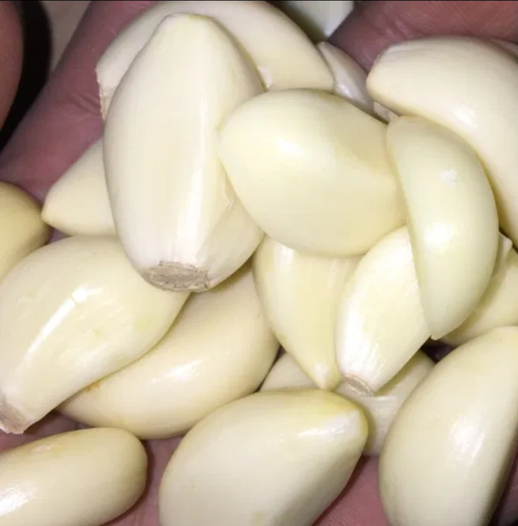 14. PURE SPECIAL PEELED GARLIC / LAHASUN - G : 18 /-